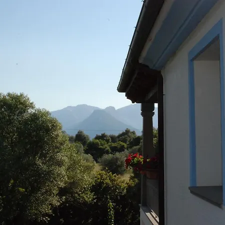 Residenza Di Campagna Dolmen Motorra * Dorgali