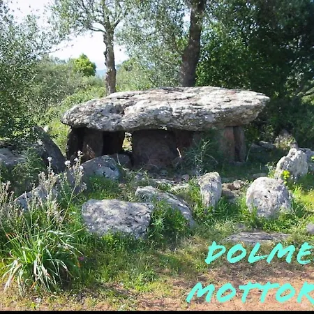 Residenza Di Campagna Dolmen Motorra * دورغالي