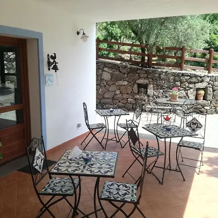 Residenza Di Campagna Dolmen Motorra Летний дом