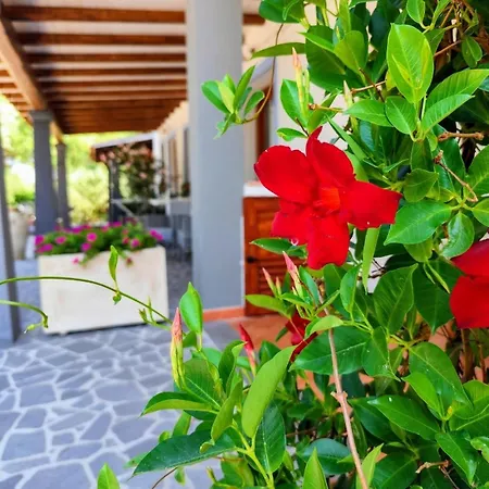 Residenza Di Campagna Dolmen Motorra منزل ريفي